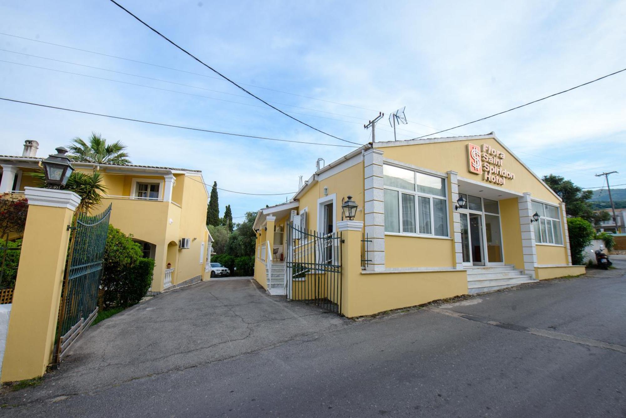 Saint Spiridon Hotel Kassiopi Exterior foto