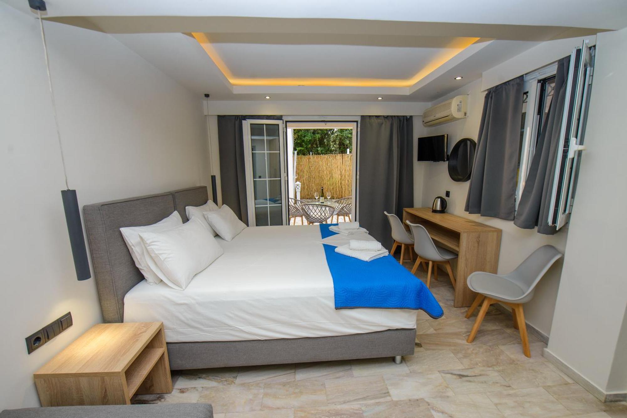 Saint Spiridon Hotel Kassiopi Exterior foto